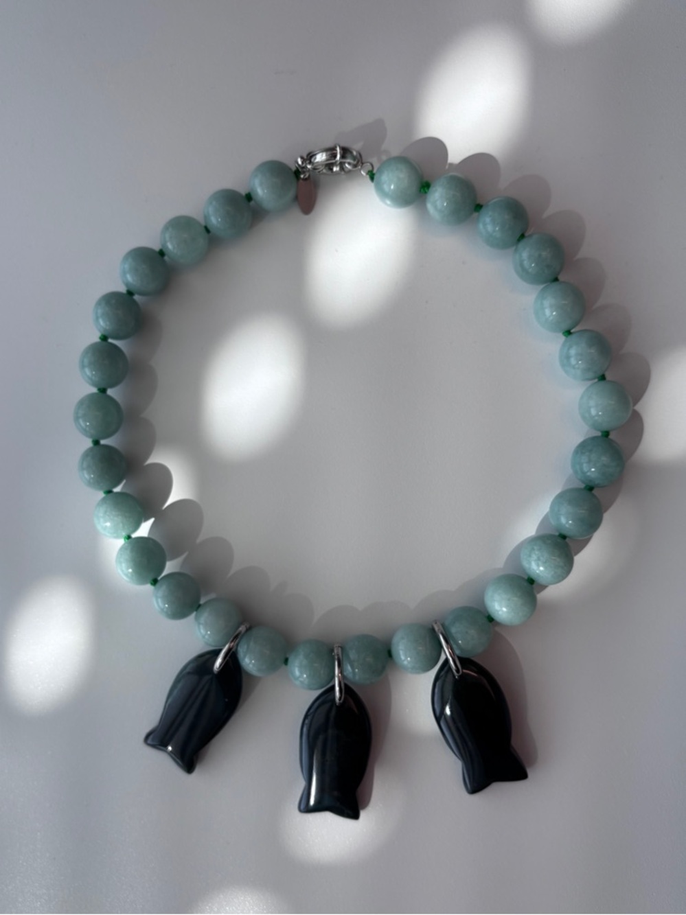 Green Jade 3 Fish Round 14 mm Beads Necklace